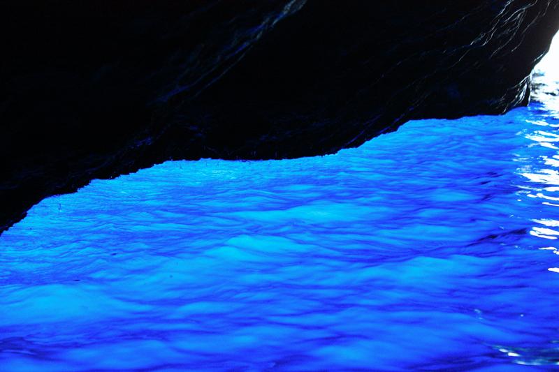 104-Grotta azzurra,12 maggio 2012.JPG